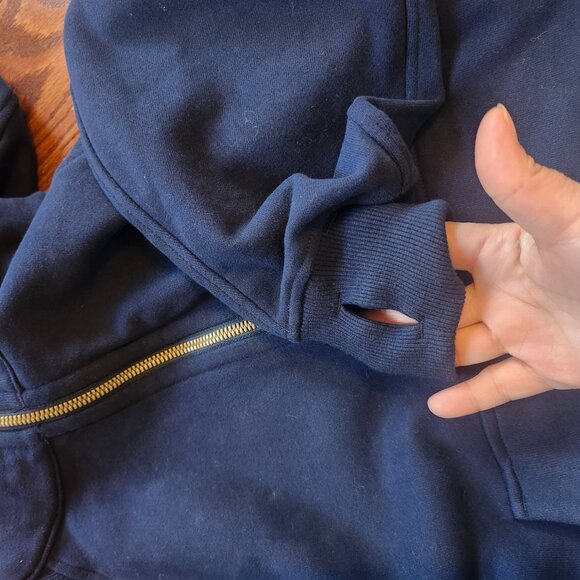 NWOT Lululemon Women Navy Oversized Scuba M/L Half Zipper Gold logo - Picture 5 of 10
